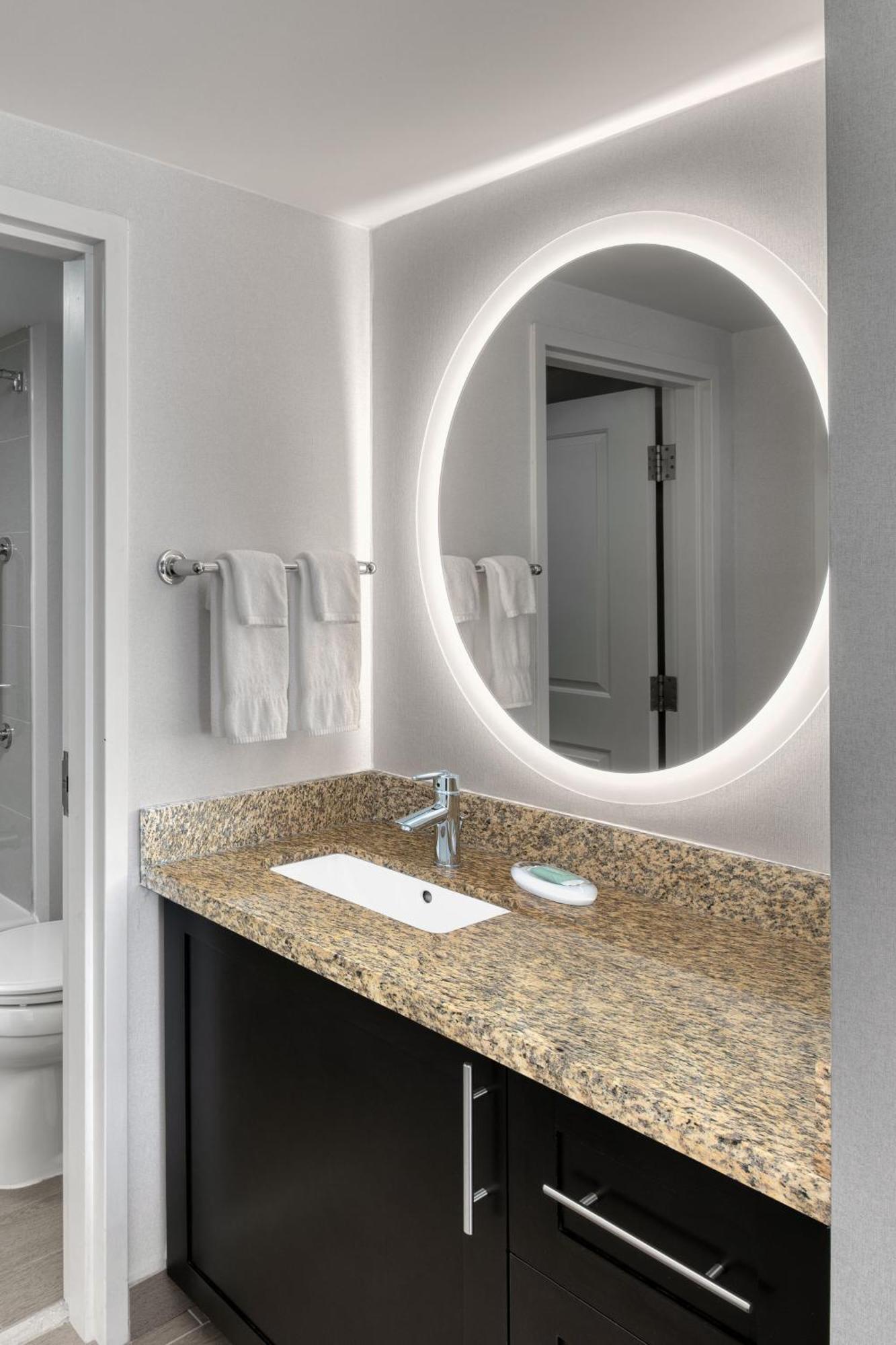 Towneplace Suites By Marriott Sudbury Luaran gambar