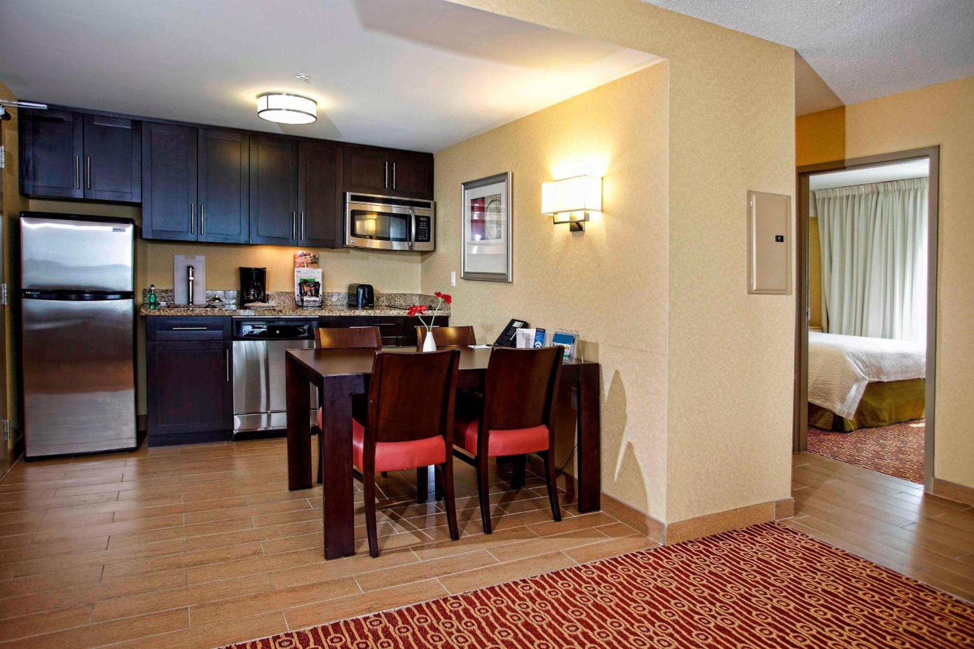 Towneplace Suites By Marriott Sudbury Luaran gambar
