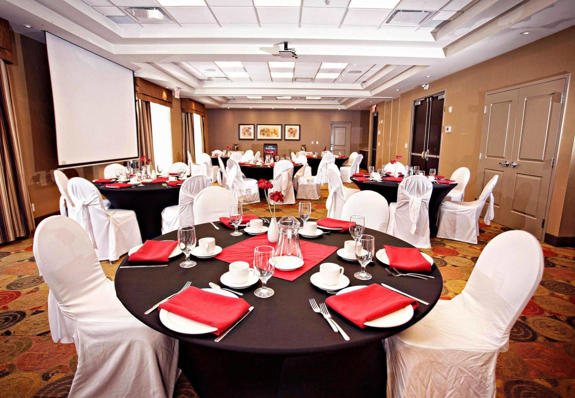 Towneplace Suites By Marriott Sudbury Luaran gambar